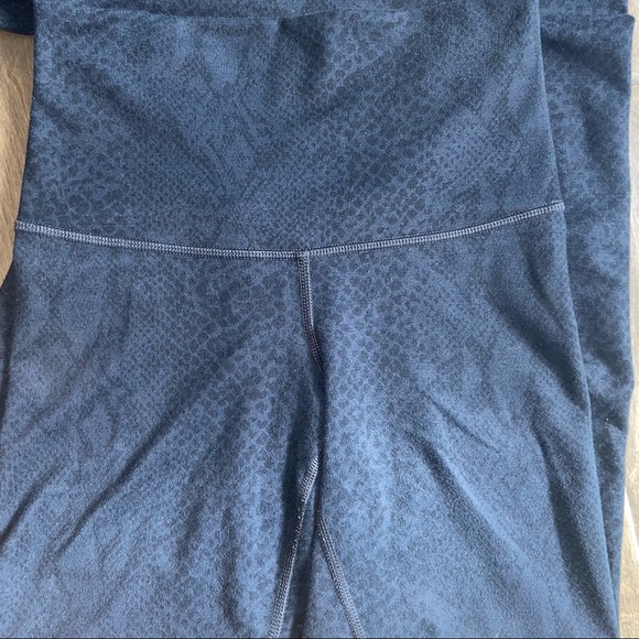 Lululemon Print Leggings - Picture 3 of 6